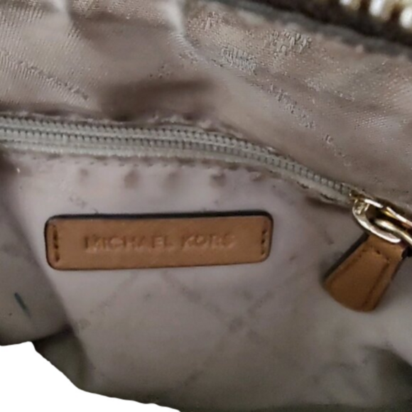 Michael Kors Signature Mini Cross Body Bag - Picture 4 of 4